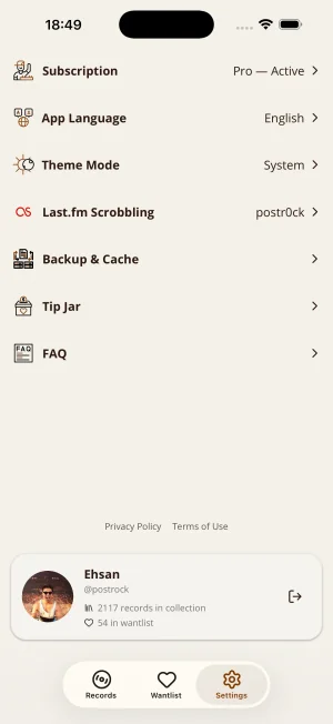 Shelfify iPhone settings screen with appearance, Discogs sync, and Last.fm preferences.